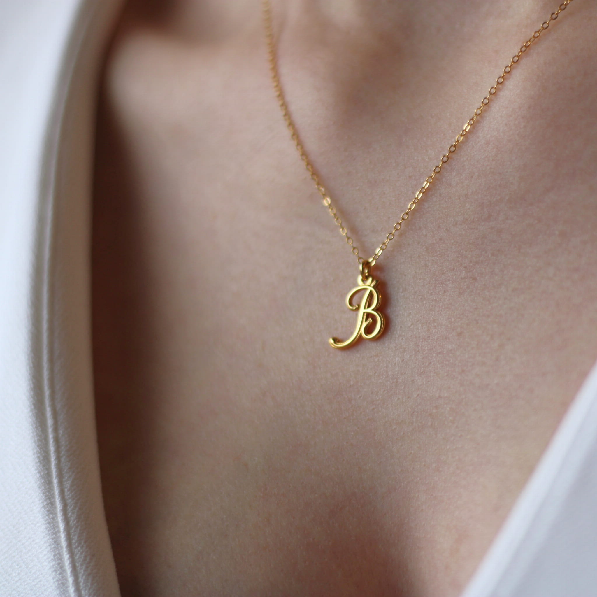 Naszyjnik personalizowany z literką classic 24k